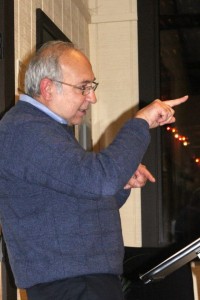Francisco lecturing